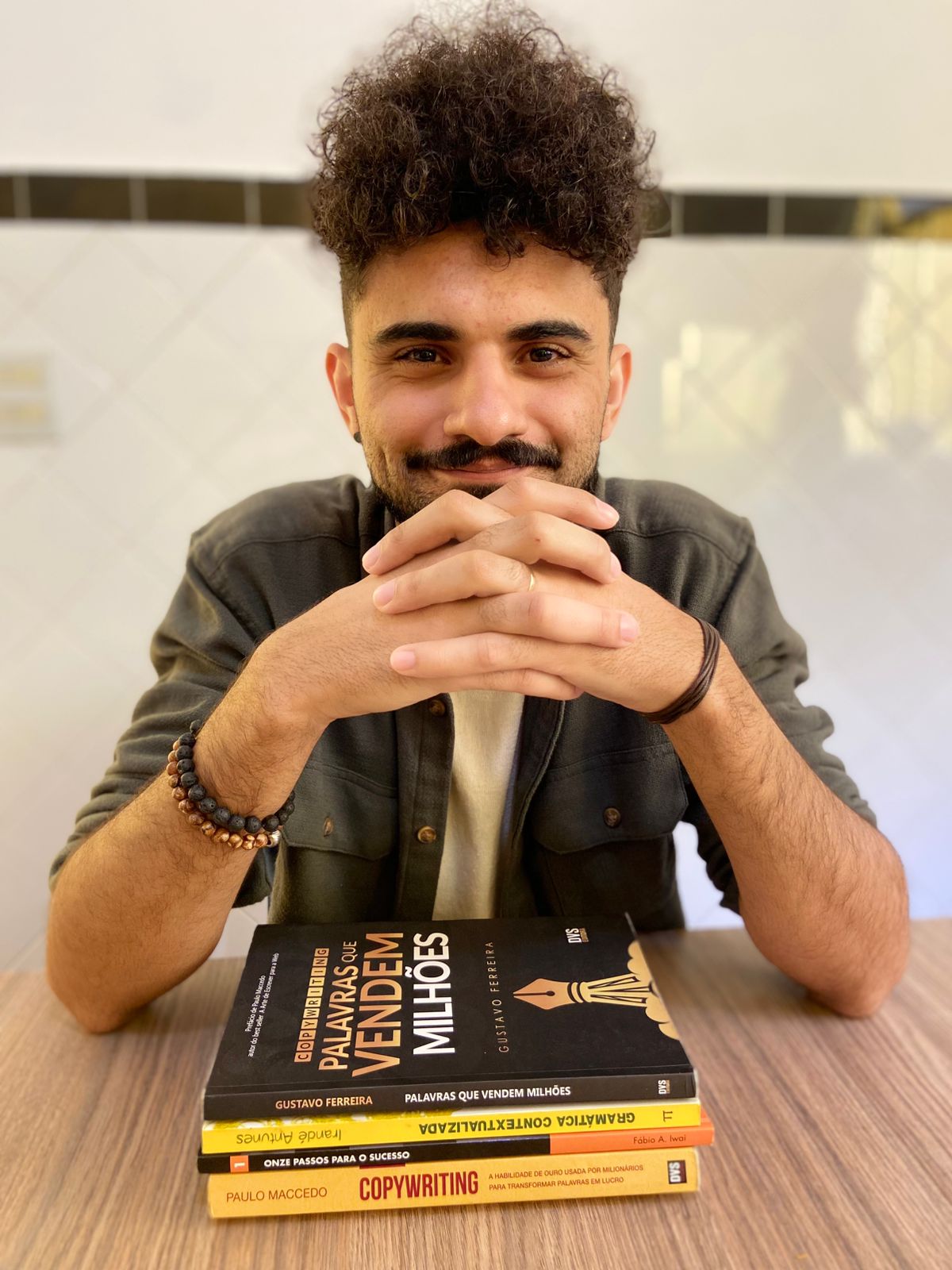 Revisor acadêmico | Insight Textual